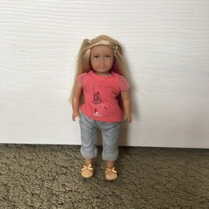 Mini American girl doll